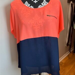 Rue+ Navy and Coral Short-Sleeved Top with Zipper Pocket, Size 1X